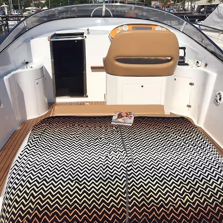 بوتيل Lm House Boat Moniga del Garda